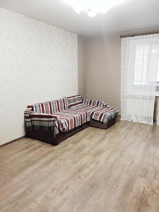 Apartment On Kravchuka, 11B Lutsʼk Exteriör bild